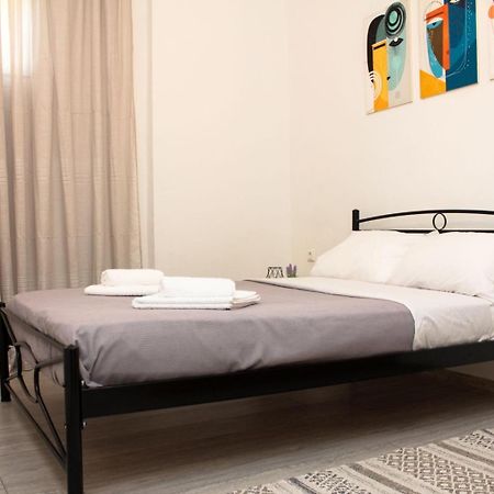 Johnny'S Apartment Kavala Bagian luar foto